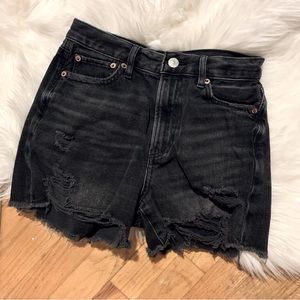 AEO 90s Boyfriend Short